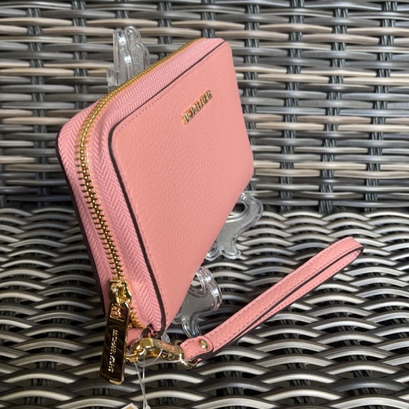 Michael Kors Jet Set Travel Lg Flat Multifunctional Phone Case-Wristlet-Wallet - Picture 15 of 16